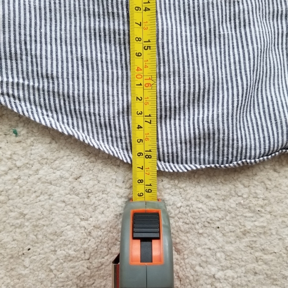 Pinstripe tie-sleeve off-shoulder linen top Artisan NY - Picture 6 of 7